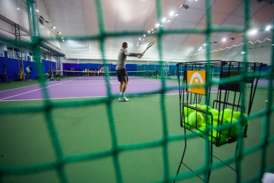 Легендарный Михаил Южный преподал урок псковским теннисистам Легендарный Михаил Южный преподал урок псковским теннисистам