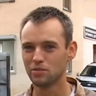 Каждой бабушке — по мешку