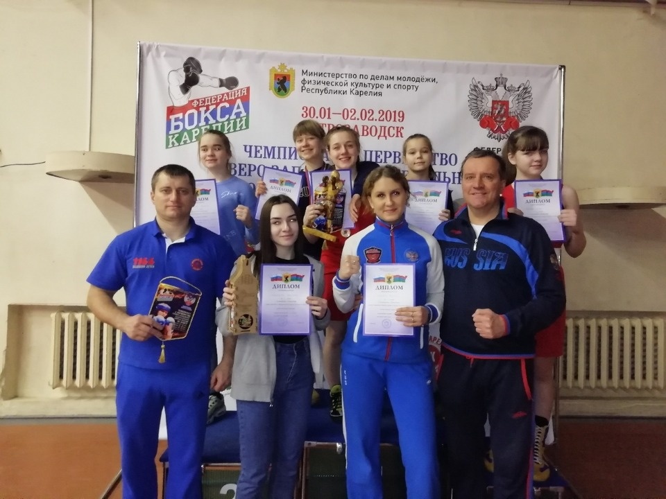 Великолукская студентка Асият Гафарова стала лучшим боксёром на соревнованиях в Петрозаводске