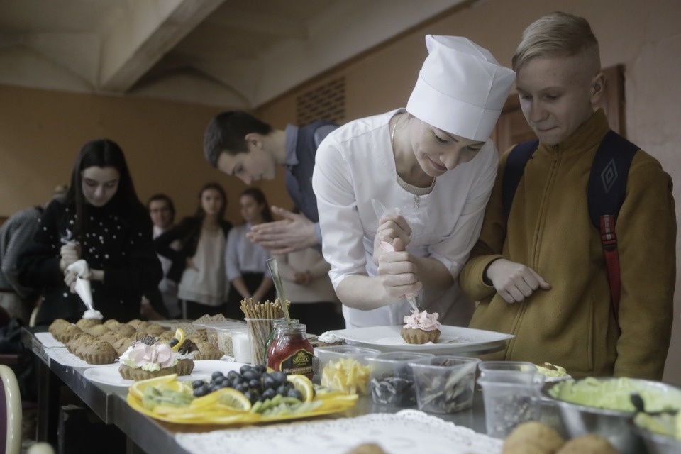 Мастер-класс по украшению кондитерских изделий