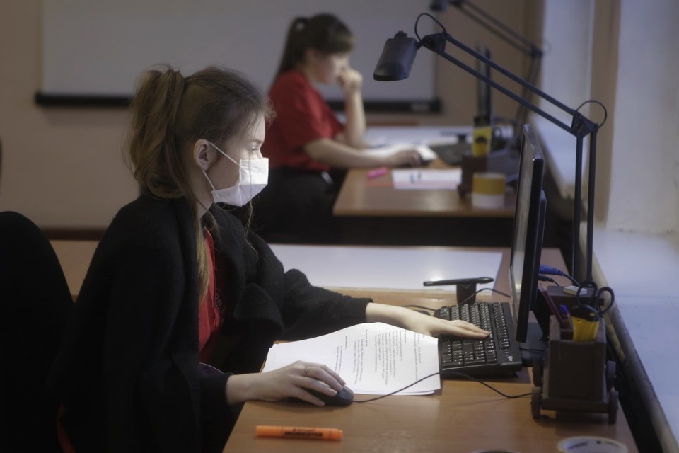 Конкурс по графическому дизайну на чемпионате «Молодые профессионалы» (Worldskills Russia) в Пскове