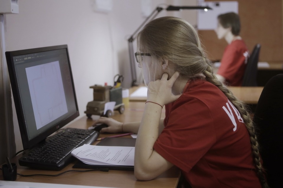 Конкурс по графическому дизайну на чемпионате «Молодые профессионалы» (Worldskills Russia) в Пскове