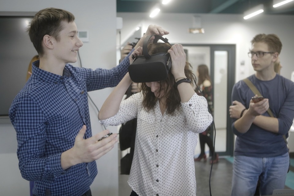 Журналисты играли как дети в «Кванториуме» Пскова Журналисты играли как дети в «Кванториуме» Пскова