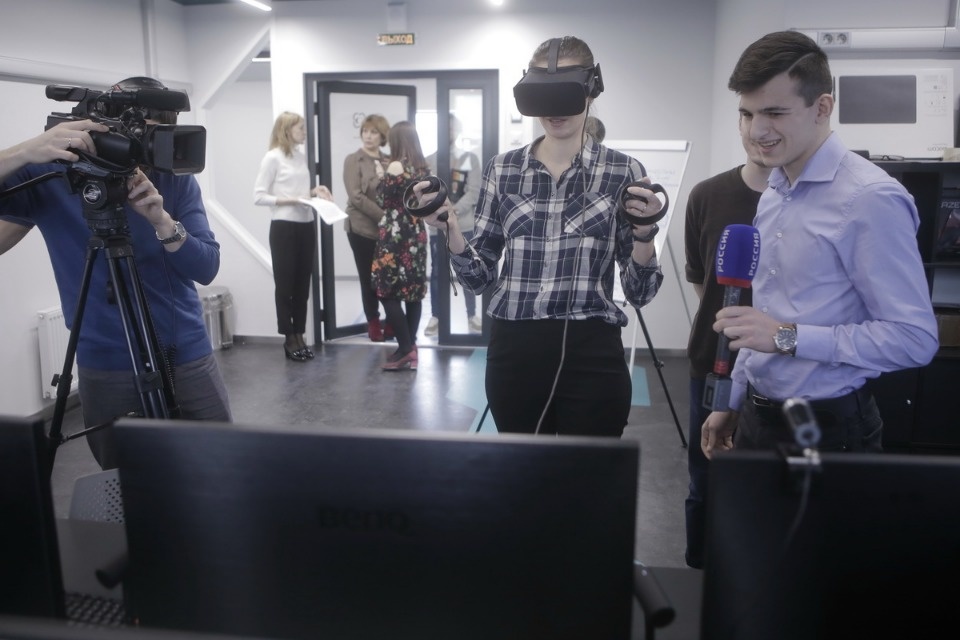 Журналисты играли как дети в «Кванториуме» Пскова Журналисты играли как дети в «Кванториуме» Пскова