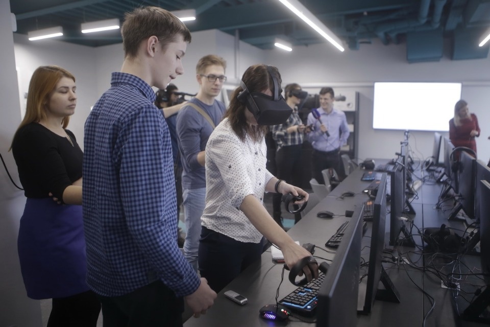 Журналисты играли как дети в «Кванториуме» Пскова Журналисты играли как дети в «Кванториуме» Пскова