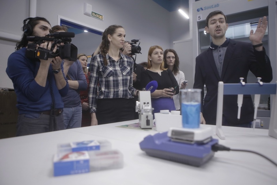 Журналисты играли как дети в «Кванториуме» Пскова Журналисты играли как дети в «Кванториуме» Пскова