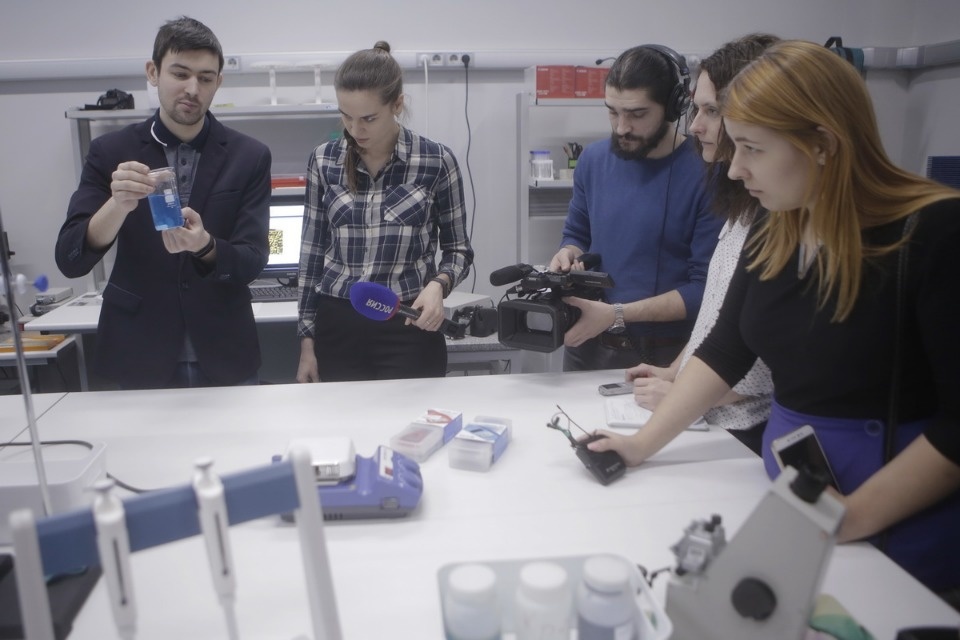 Журналисты играли как дети в «Кванториуме» Пскова Журналисты играли как дети в «Кванториуме» Пскова