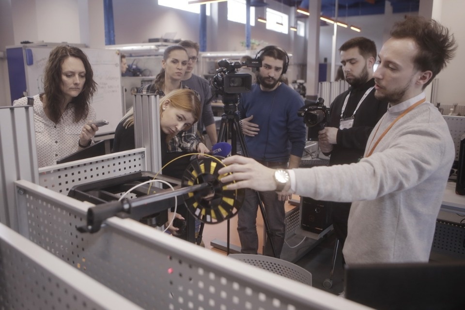 Журналисты играли как дети в «Кванториуме» Пскова Журналисты играли как дети в «Кванториуме» Пскова