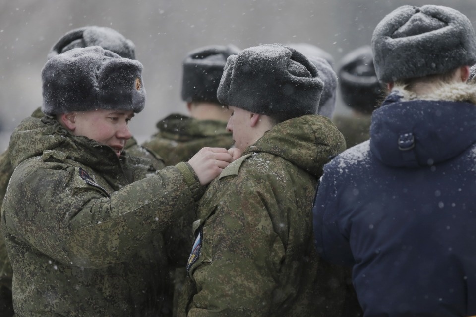 Парад войск Псковского гарнизона в День защитника Отечества Парад войск Псковского гарнизона в День защитника Отечества
