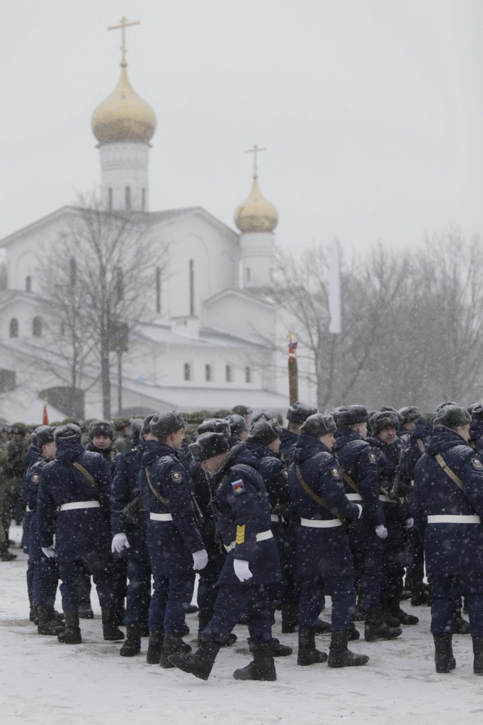 Парад войск Псковского гарнизона в День защитника Отечества Парад войск Псковского гарнизона в День защитника Отечества
