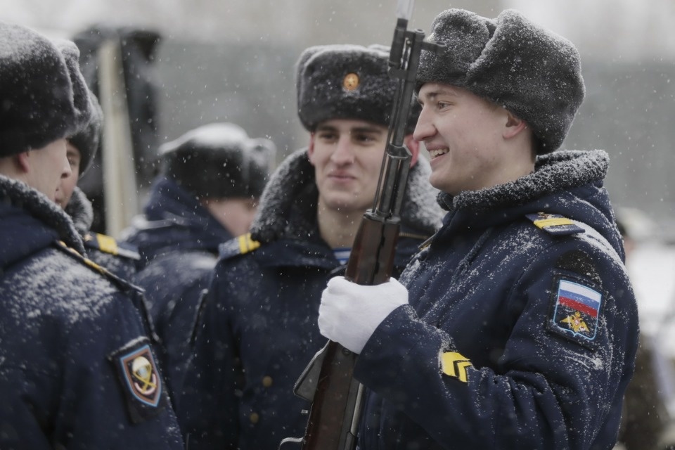 Парад войск Псковского гарнизона в День защитника Отечества Парад войск Псковского гарнизона в День защитника Отечества