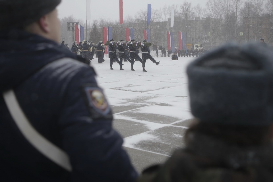 Парад войск Псковского гарнизона в День защитника Отечества Парад войск Псковского гарнизона в День защитника Отечества