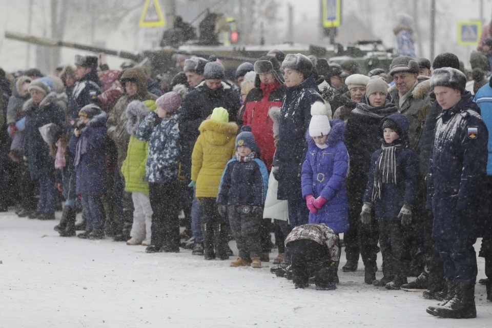 Парад войск Псковского гарнизона в День защитника Отечества Парад войск Псковского гарнизона в День защитника Отечества