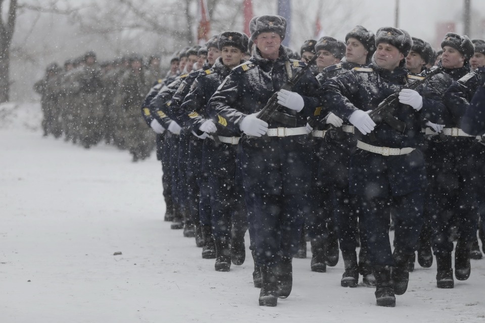 Парад войск Псковского гарнизона в День защитника Отечества Парад войск Псковского гарнизона в День защитника Отечества