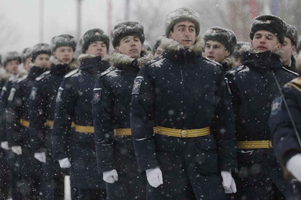 Парад войск Псковского гарнизона в День защитника Отечества Парад войск Псковского гарнизона в День защитника Отечества