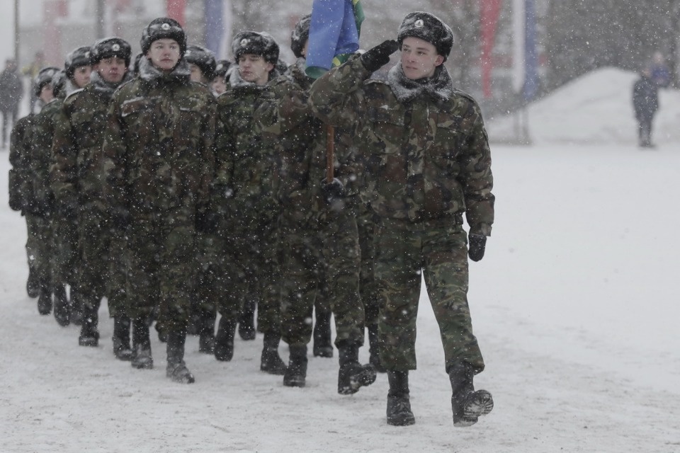 Парад войск Псковского гарнизона в День защитника Отечества Парад войск Псковского гарнизона в День защитника Отечества