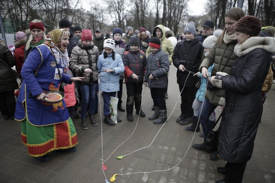 Проводы русской зимы и масленичные гуляния в Пскове