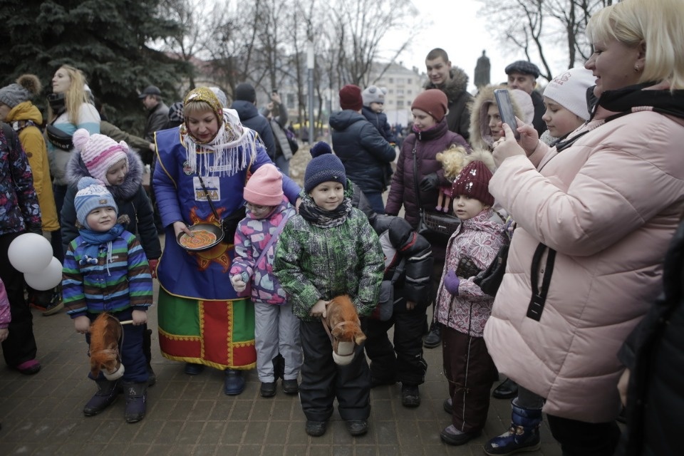 Проводы русской зимы и масленичные гуляния в Пскове