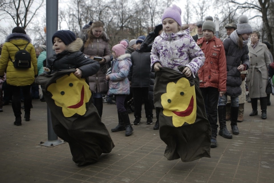 Проводы русской зимы и масленичные гуляния в Пскове