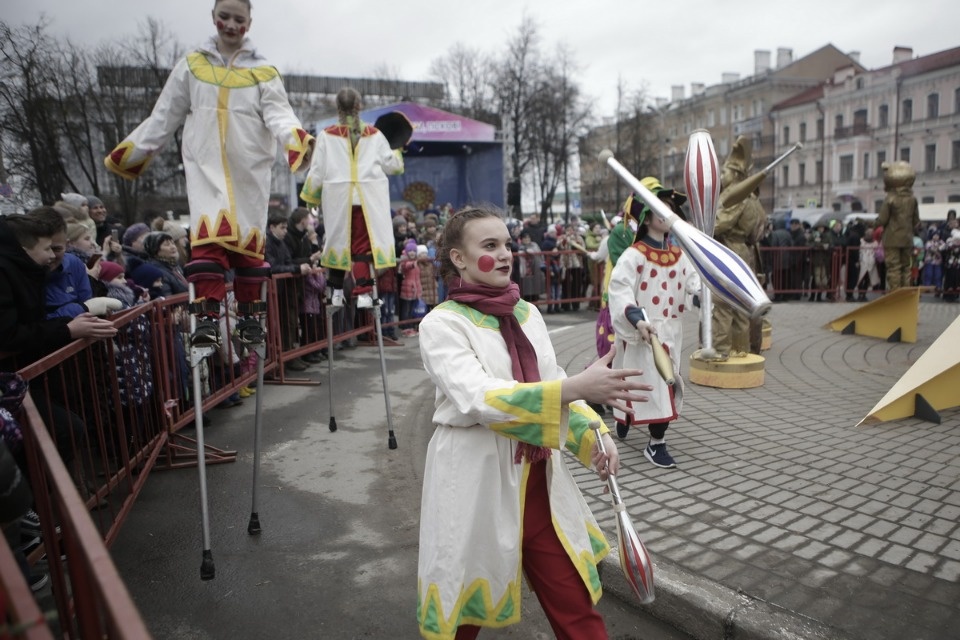 Проводы русской зимы и масленичные гуляния в Пскове