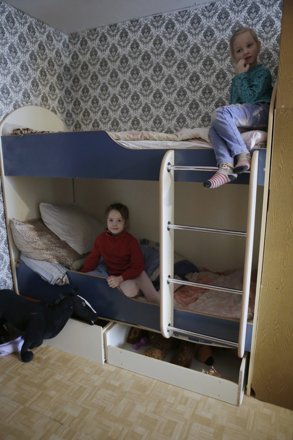 Сбежали от опеки Сбежали от опеки