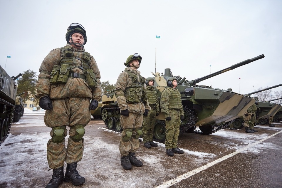 Новая военная техника поступила в псковскую дивизию