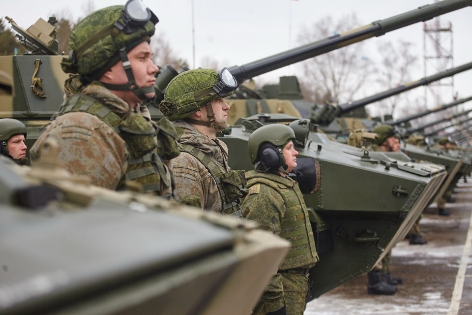 Новая военная техника поступила в псковскую дивизию