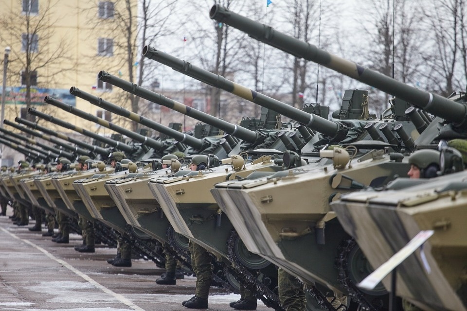 Новая военная техника поступила в псковскую дивизию