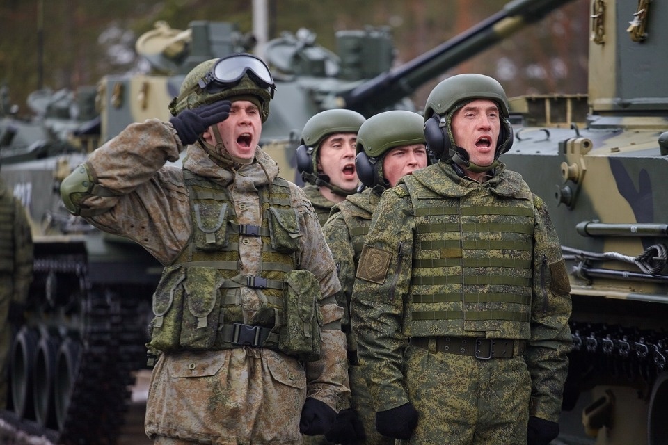 Новая военная техника поступила в псковскую дивизию