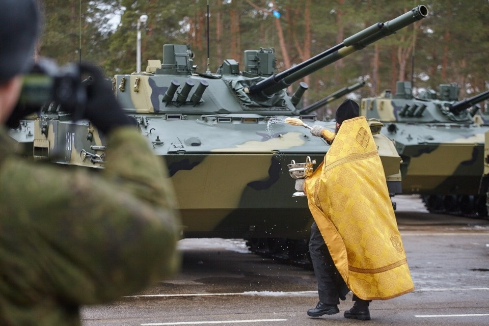 Новая военная техника поступила в псковскую дивизию
