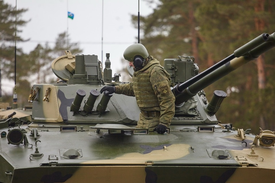 Новая военная техника поступила в псковскую дивизию