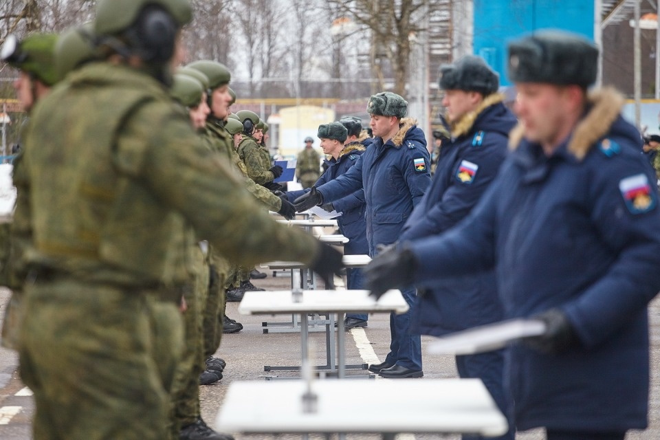 Новая военная техника поступила в псковскую дивизию