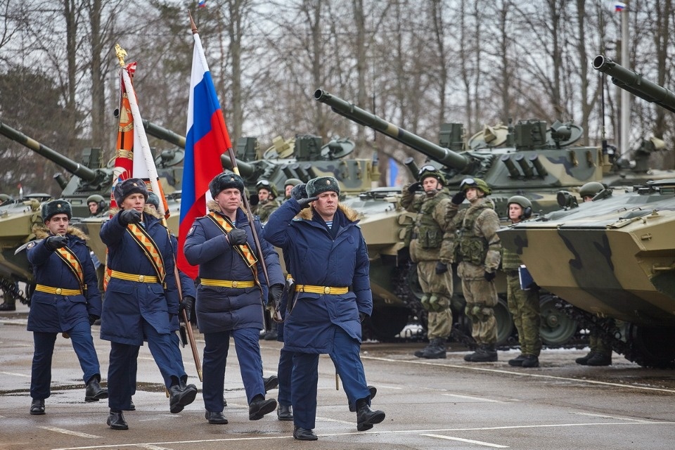 Новая военная техника поступила в псковскую дивизию