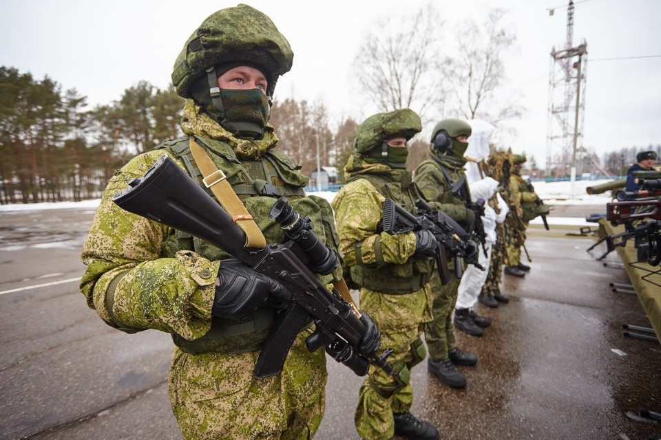 Новая военная техника поступила в псковскую дивизию