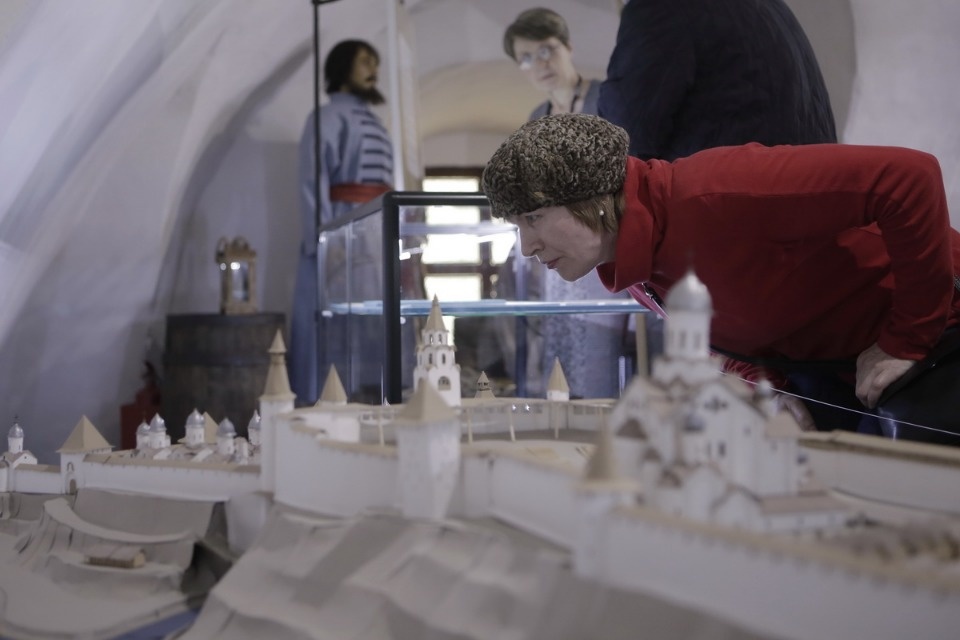 Центральным экспонатом на выставке «Господин Псков» стал меч князя Довмонта Центральным экспонатом на выставке «Господин Псков» стал меч князя Довмонта