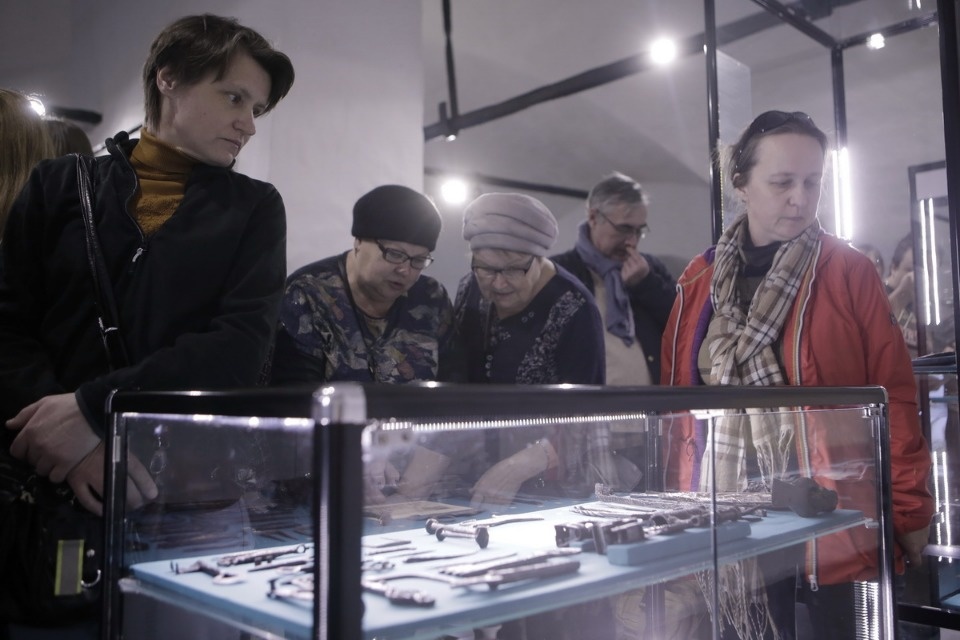 Центральным экспонатом на выставке «Господин Псков» стал меч князя Довмонта Центральным экспонатом на выставке «Господин Псков» стал меч князя Довмонта