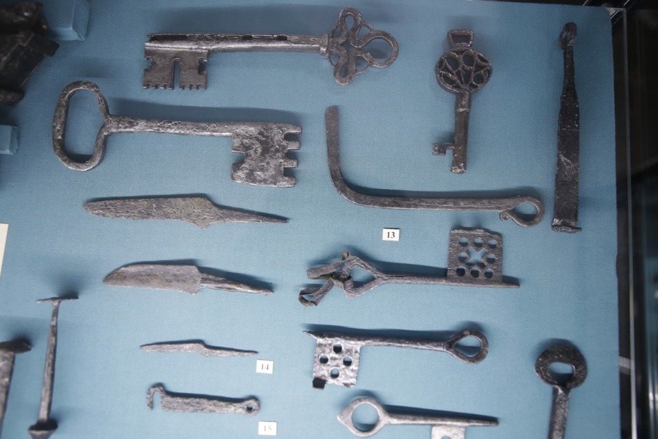 Центральным экспонатом на выставке «Господин Псков» стал меч князя Довмонта Центральным экспонатом на выставке «Господин Псков» стал меч князя Довмонта