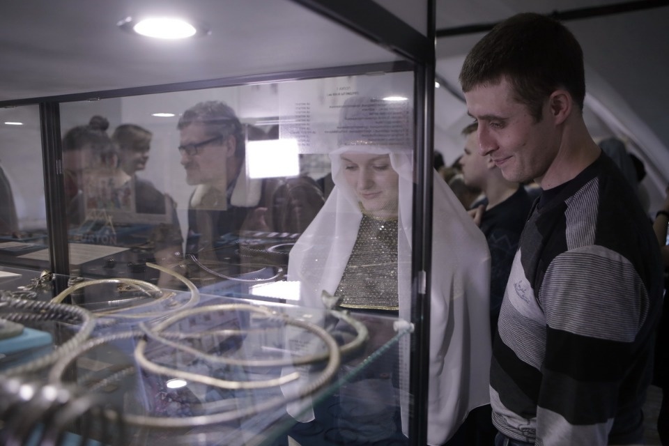 Центральным экспонатом на выставке «Господин Псков» стал меч князя Довмонта Центральным экспонатом на выставке «Господин Псков» стал меч князя Довмонта