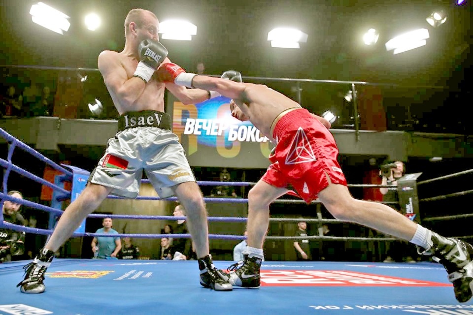 Мухаммад Шехов из Великих Лук одержал четыре победы из четырех на турнире в Екатеринбурге