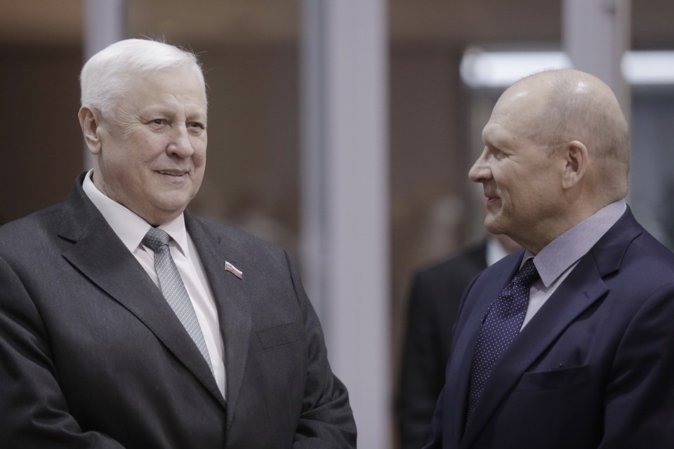 Торжественное заседание, посвященное 25-летию со дня образования Псковского областного Собрания депутатов Торжественное заседание, посвященное 25-летию со дня образования Псковского областного Собрания депутатов