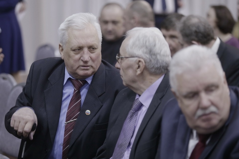 Торжественное заседание, посвященное 25-летию со дня образования Псковского областного Собрания депутатов Торжественное заседание, посвященное 25-летию со дня образования Псковского областного Собрания депутатов