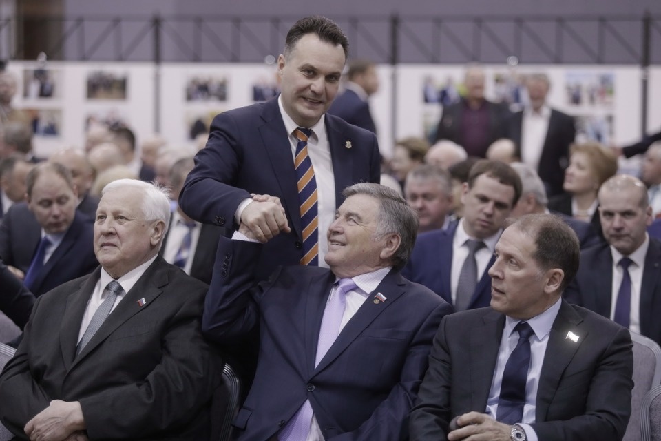 Торжественное заседание, посвященное 25-летию со дня образования Псковского областного Собрания депутатов Торжественное заседание, посвященное 25-летию со дня образования Псковского областного Собрания депутатов