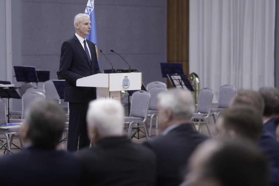 Торжественное заседание, посвященное 25-летию со дня образования Псковского областного Собрания депутатов Торжественное заседание, посвященное 25-летию со дня образования Псковского областного Собрания депутатов