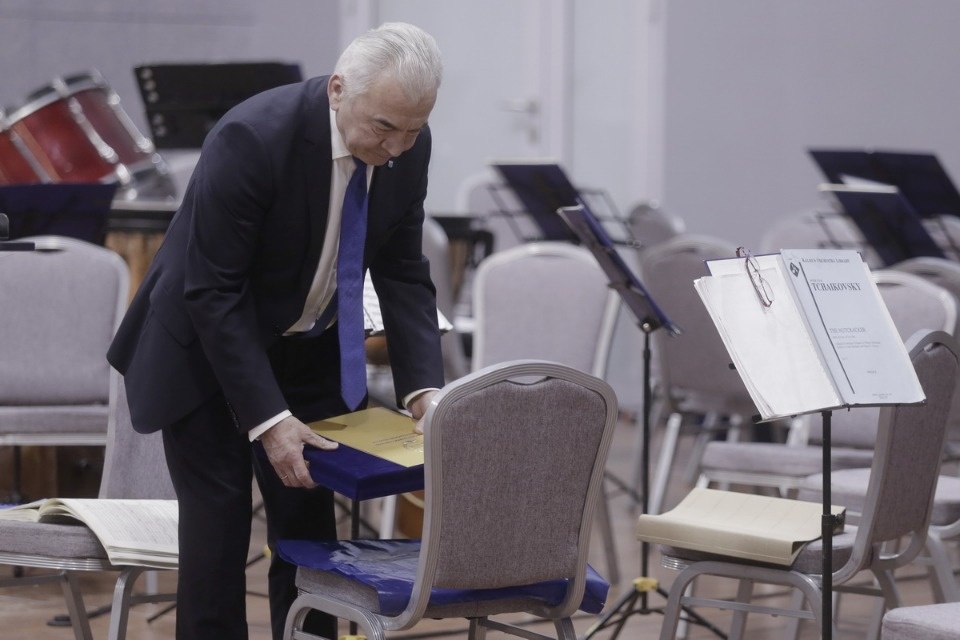 Торжественное заседание, посвященное 25-летию со дня образования Псковского областного Собрания депутатов Торжественное заседание, посвященное 25-летию со дня образования Псковского областного Собрания депутатов