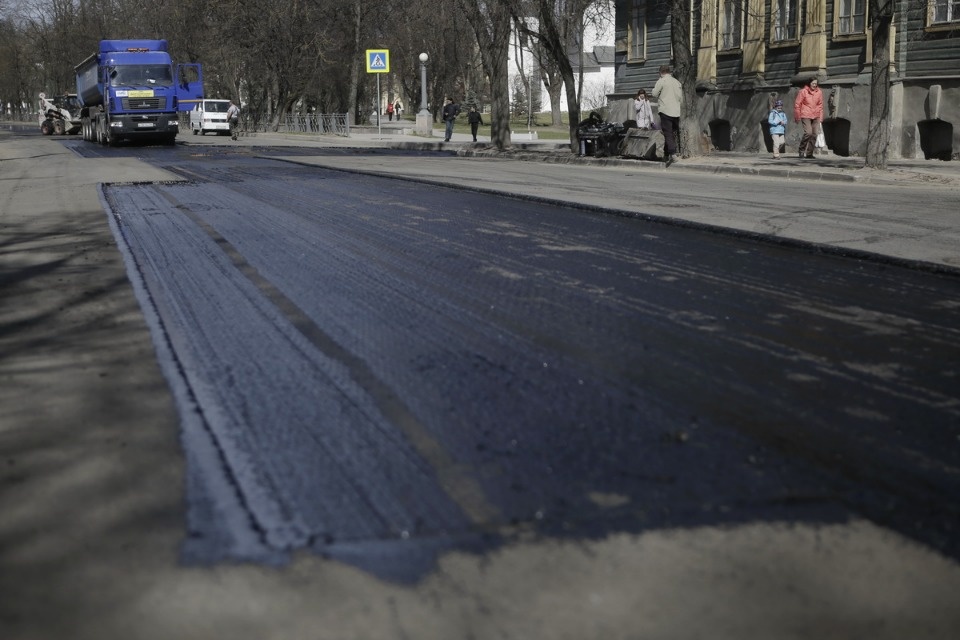 Гарантийный ремонт дорог стал причиной автомобильных пробок.