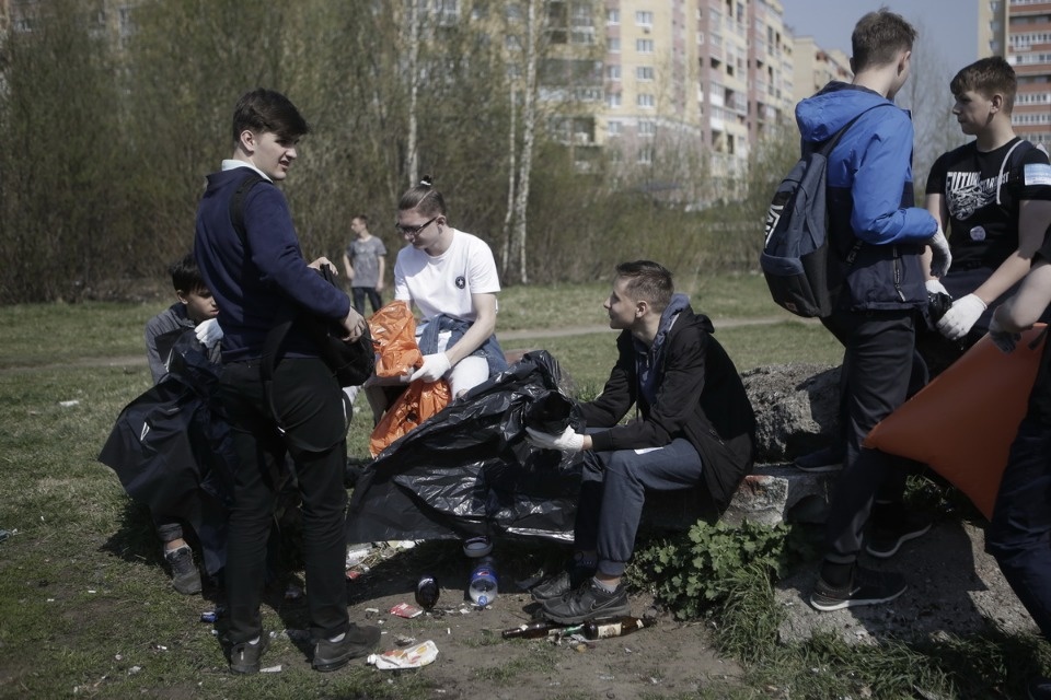 Соревнования по сбору и сортировке мусора «Чистые игры» Соревнования по сбору и сортировке мусора «Чистые игры»