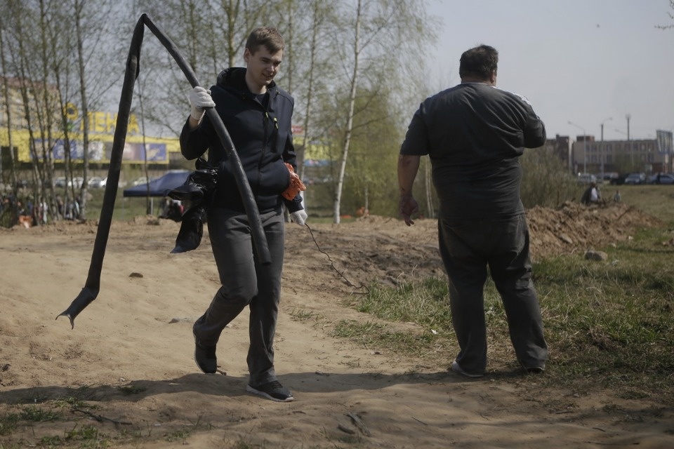 Соревнования по сбору и сортировке мусора «Чистые игры» Соревнования по сбору и сортировке мусора «Чистые игры»
