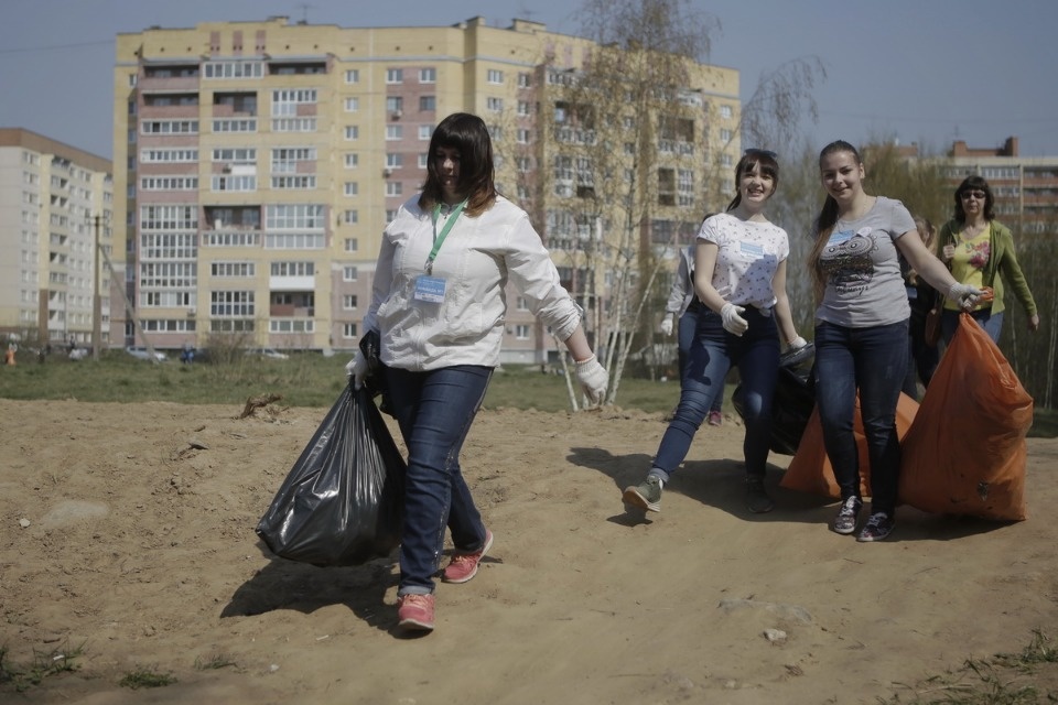 Соревнования по сбору и сортировке мусора «Чистые игры» Соревнования по сбору и сортировке мусора «Чистые игры»