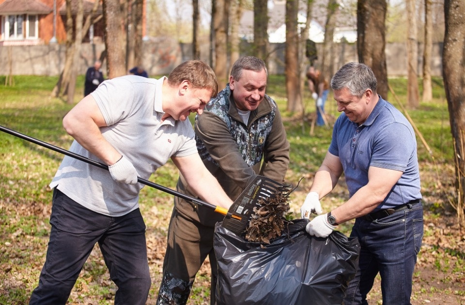 Городские власти привели в порядок сквер за Кузнецким мостом Городские власти привели в порядок сквер за Кузнецким мостом