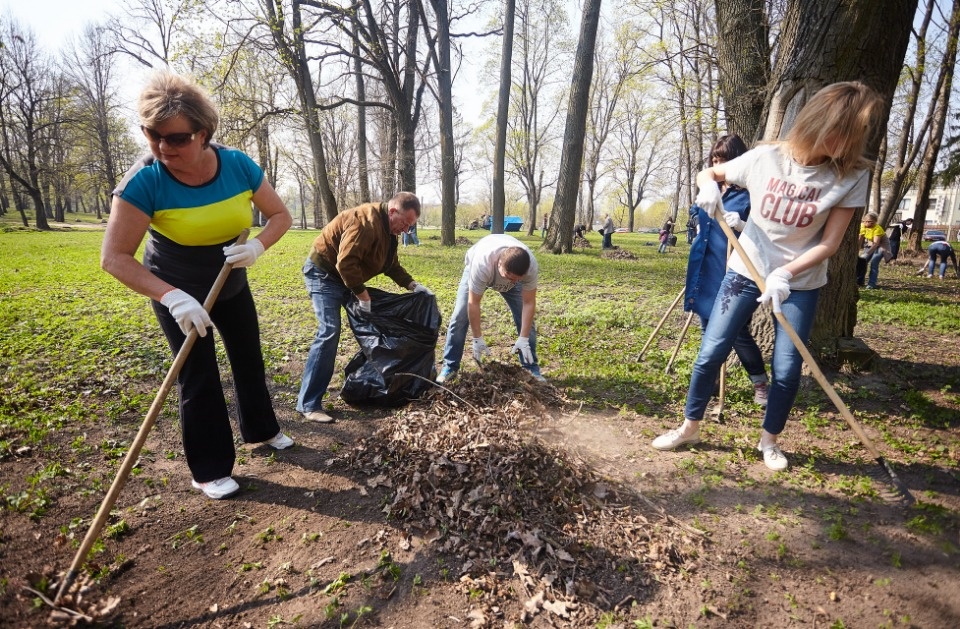 Городские власти привели в порядок сквер за Кузнецким мостом Городские власти привели в порядок сквер за Кузнецким мостом